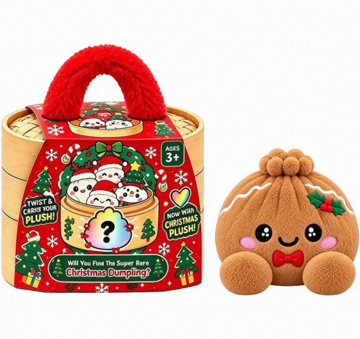 Peluche ravioli marron façon pain d'épices, nœud papillon rouge, devant la boîte de Noël rouge 13