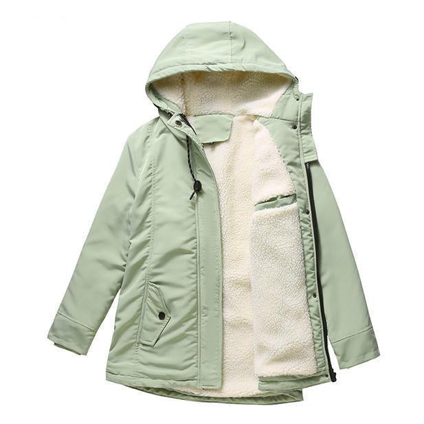 Parka vert menthe clair à plat, ouverte, avec doublure polaire crème et poche à rabat 10