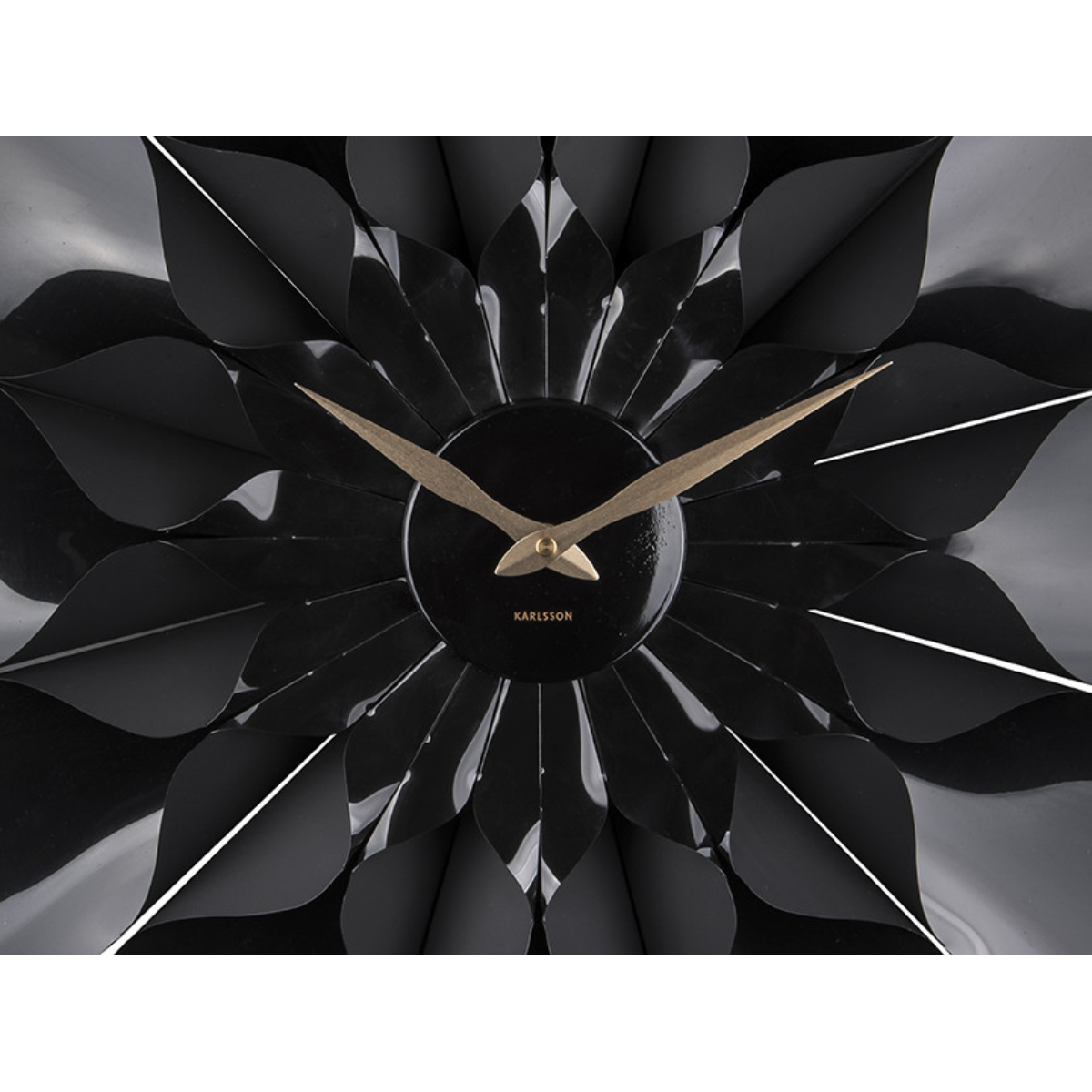 Karlsson I Wall Clock Flower