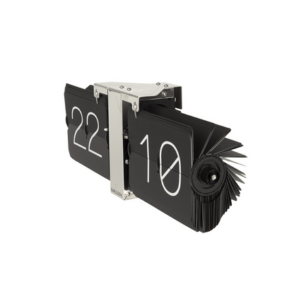 Karlsson I Flip Clock No Case - Zwart