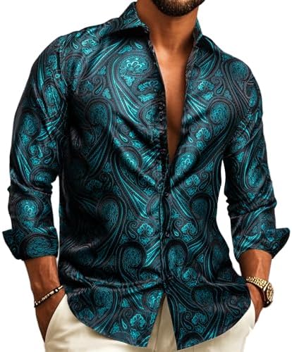 Chemise jacquard à motif cachemire turquoise sur fond sombre, portée col ouvert avec un pantalon beige. 5