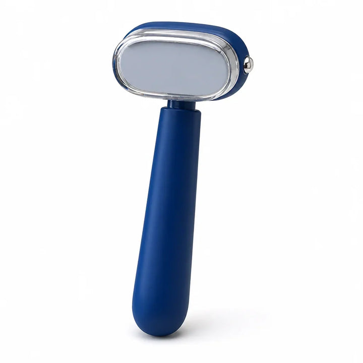 Version bleu marine de la râpe, avec surface grise sous couvercle transparent, sur fond blanc 5