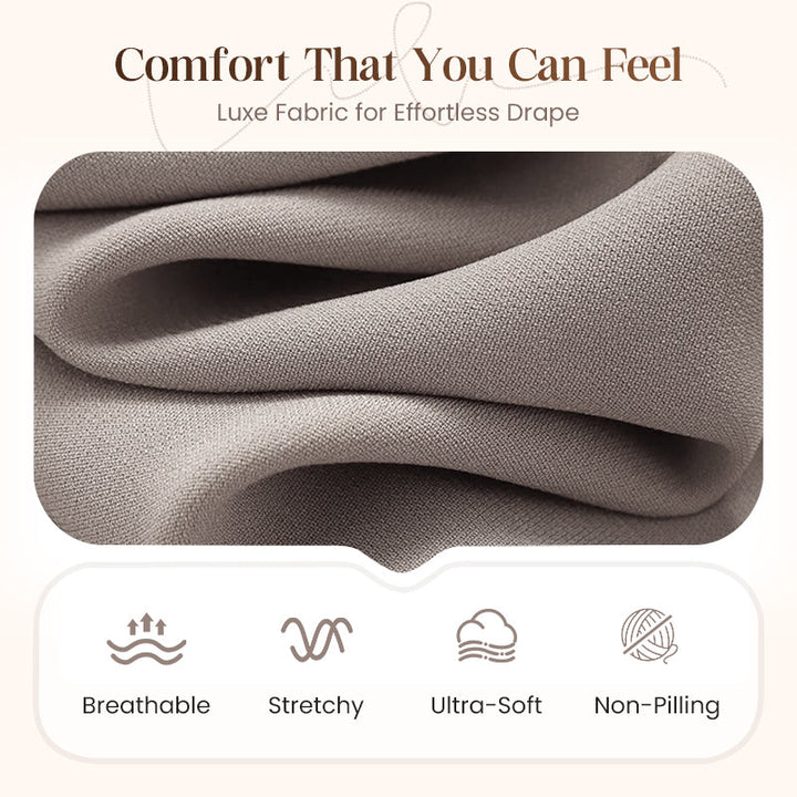 Gros plan sur un tissu taupe aux plis souples, avec des icônes sur ses qualités: respirant, extensible, doux, anti-bouloches. 3