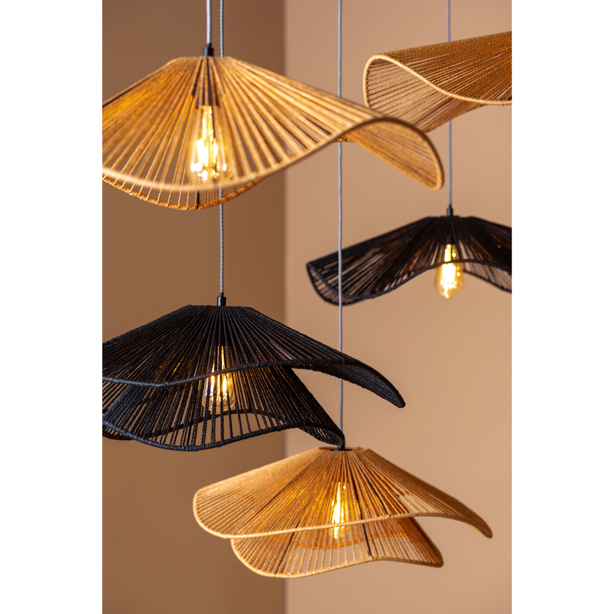 Leitmotiv I Pendant Lamp Sombra Double - Zwart