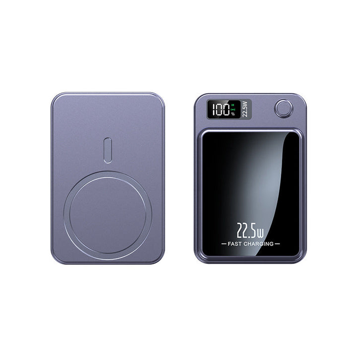 Chargeur portable gris-violet, vu de dos avec l'anneau magnétique et de face avec son écran miroir et l'afficheur. 3