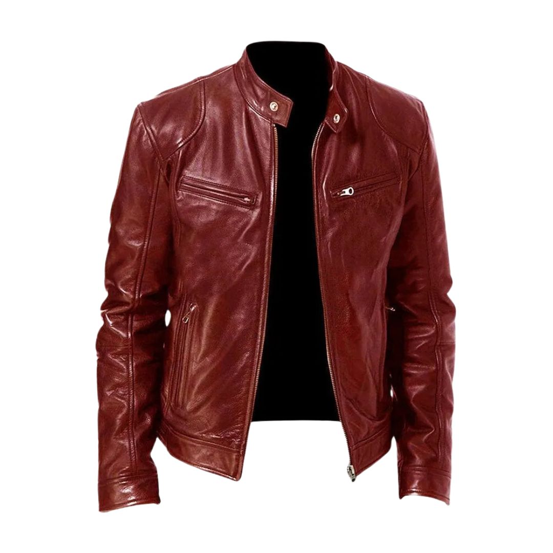 Même veste en cuir coloris rouge bordeaux, présentée ouverte avec son col montant à pression et ses poches zippées. 6
