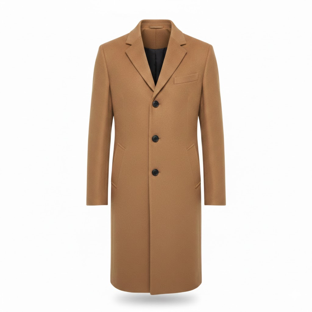 Manteau camel présenté à plat sur fond blanc, vue de face, avec poches passepoilées 6