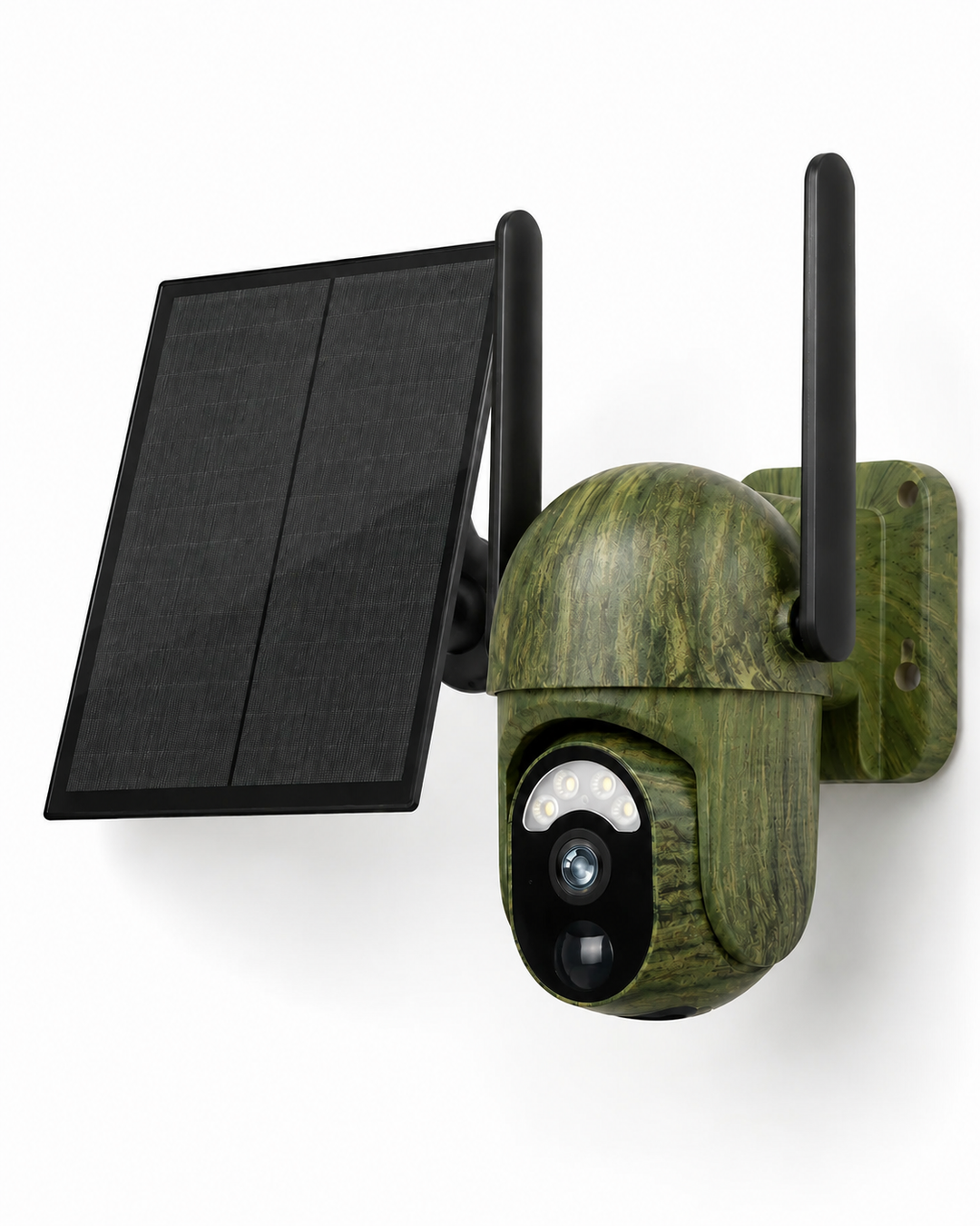 Caméra motorisée à finition camouflage vert, vue de trois quarts avec deux antennes noires et panneau solaire noir fixé sur le côté. 1