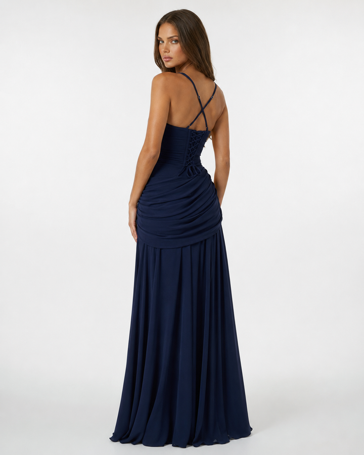 Robe bleu marine vue de dos, corset lacé et bretelles croisées, drapé froncé sous la taille. 8