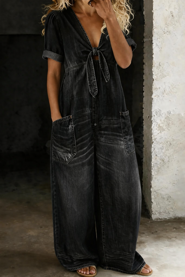 Vue de face portée par un mannequin, version denim noir délavé, avec nœud sur le devant 3