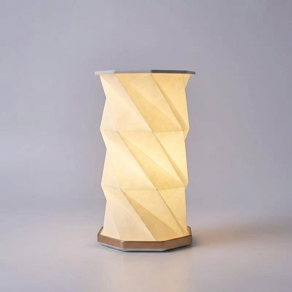 Compacte, sculpturale tafellamp - Auravelle