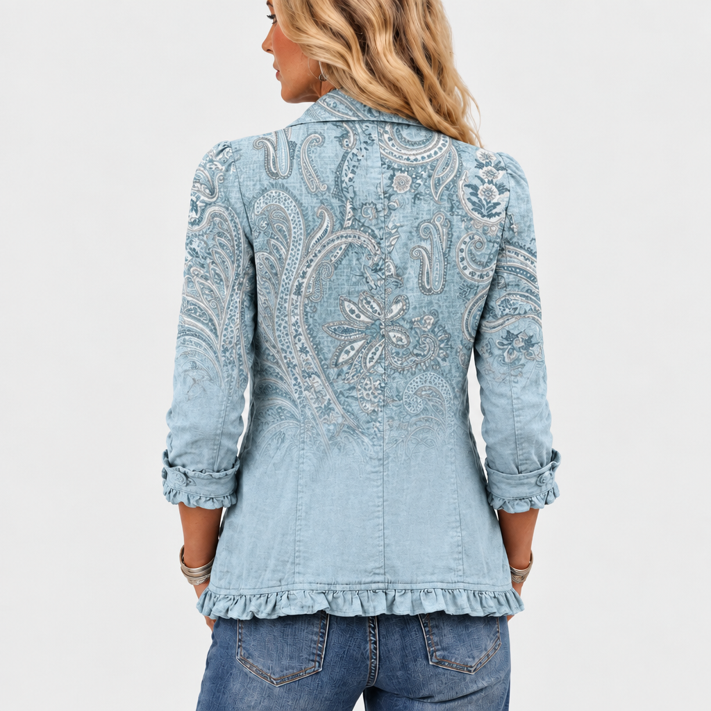Vue de dos de la veste, avec grand motif cachemire dégradé, manches retroussées et volant en bas 5