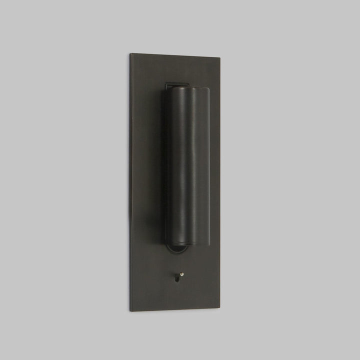 Applique plate en bronze foncé, tube replié contre la plaque, interrupteur à bascule en bas 2