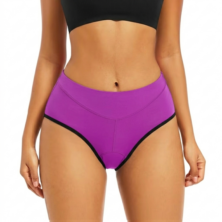 Vue de face portée par un modèle, culotte violette avec bordures noires aux jambes 8