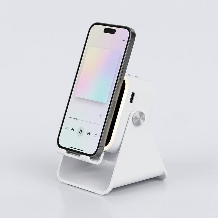 Support blanc en vue de trois quarts avec un téléphone en lecture musicale, sur fond clair 8