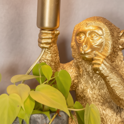 Goldfarbene Dekorative Tischlampe - Luximonk