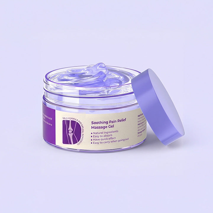 Pot de gel ouvert, couvercle violet posé contre le pot, texture transparente teintée de lilas visible 1