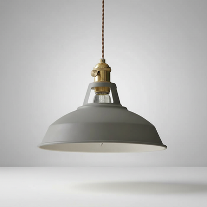 Industrielle Metall Hängelampe - IndustroGlow