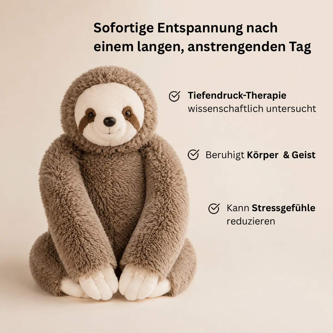 Peluche paresseux brun assise, longs bras le long du corps et pattes beige clair posées devant elle. 8