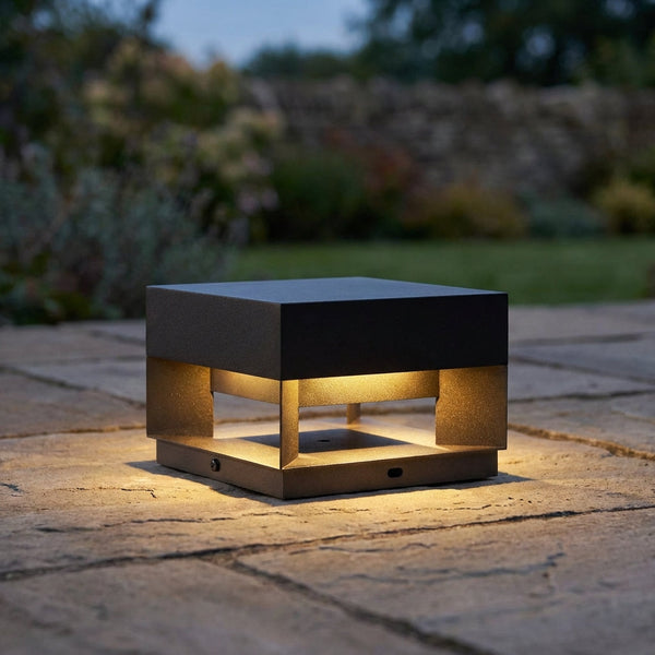 Minimalistische vierkante buitenlamp - LumaBloc