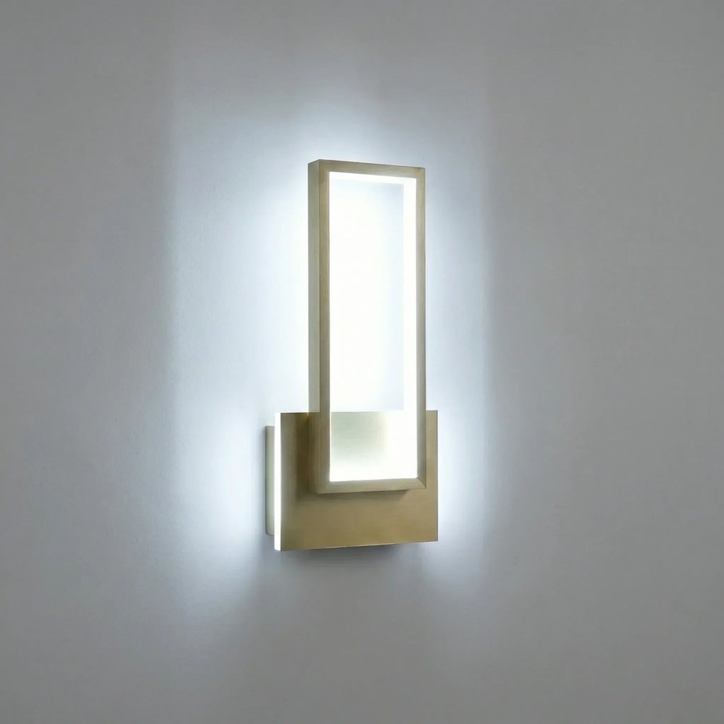 Modern Rectangular Wall Lamp - Brillane