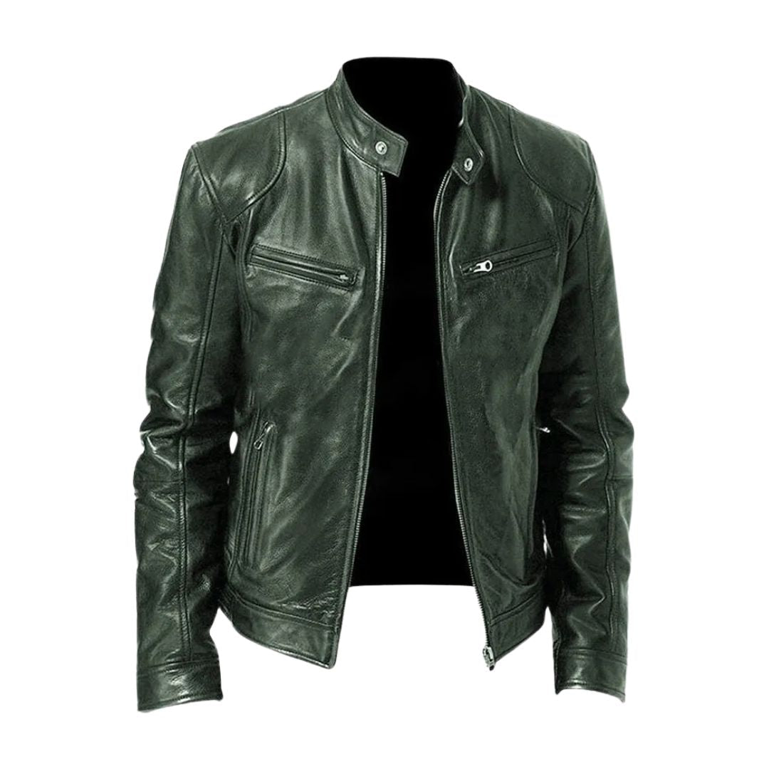 Même veste en cuir coloris vert foncé, présentée ouverte avec son col montant à pression et ses poches zippées. 4