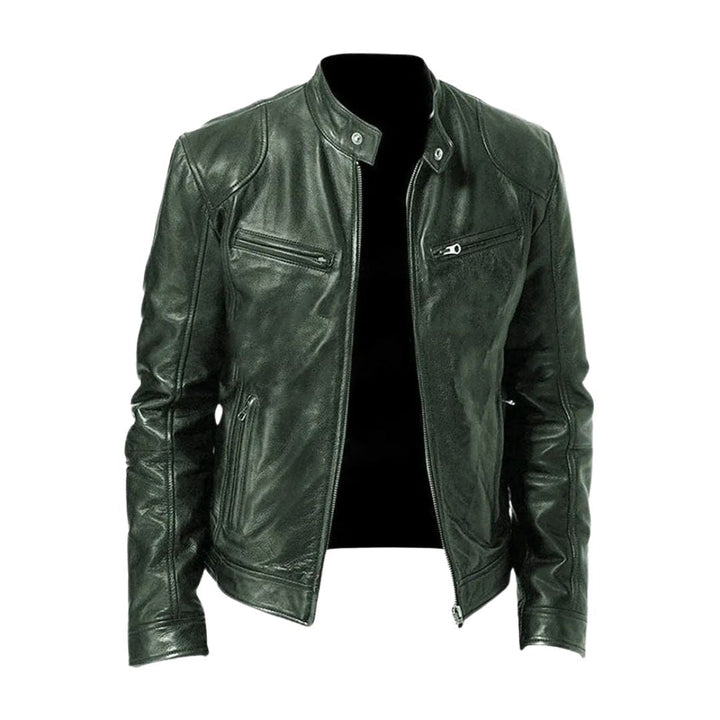 Même veste en cuir coloris vert foncé, présentée ouverte avec son col montant à pression et ses poches zippées. 4