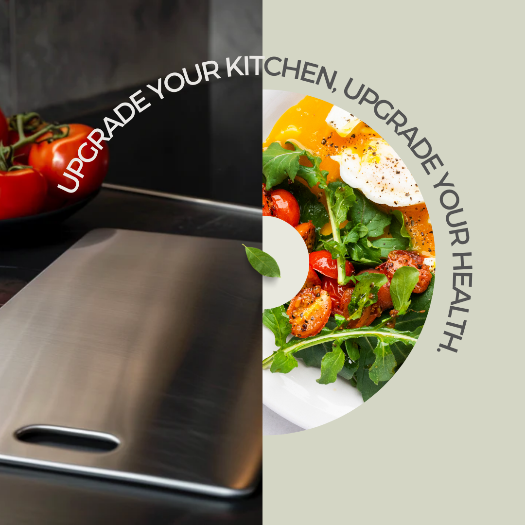 Visuel en deux parties : la poignée de la planche en inox près de tomates, et une assiette de salade avec un œuf poché. 7