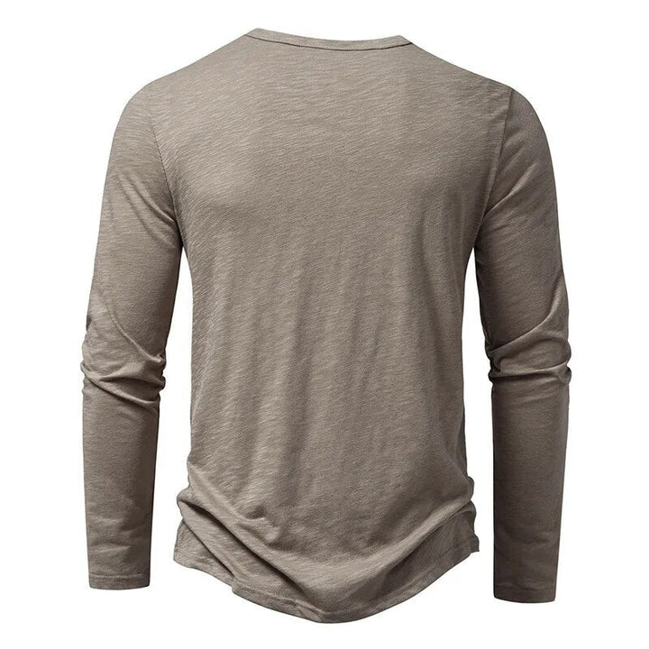 Dos du haut henley beige taupe, tissu uni flammé avec ourlet arrondi et manches longues 3