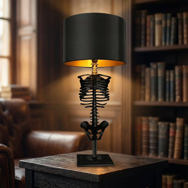 Opvallende gotische accentlamp - Skelevan