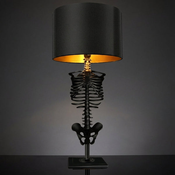 Opvallende gotische accentlamp - Skelevan