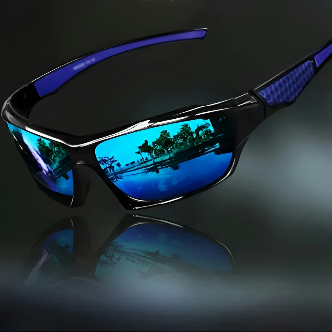 Vue de trois quarts des lunettes à verres miroir bleus et branches bleu violet, reflet sur sol brillant 7