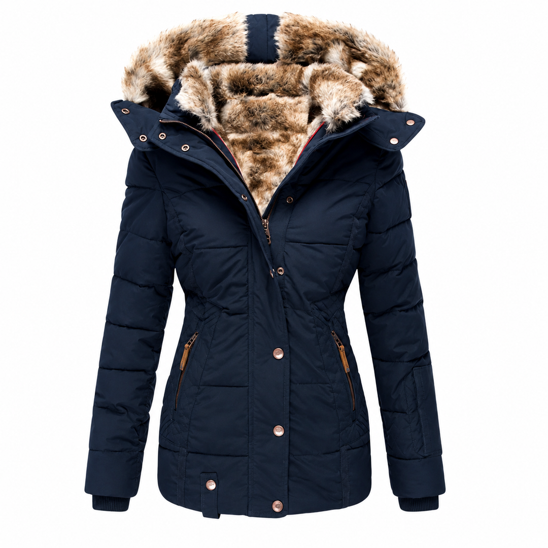 Parka matelassée bleu marine sur fond blanc, avec capuche en fausse fourrure et fermeture zippée 6