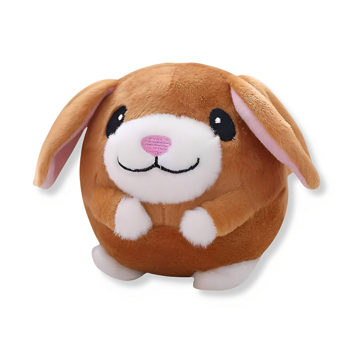 Balle en peluche lapin brun aux longues oreilles tombantes, museau blanc et nez rose, sur fond blanc. 8