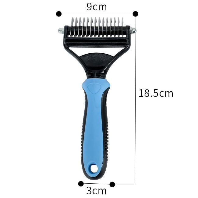 Peigne bleu et noir vu de face avec ses dimensions indiquées : environ 9 cm de large, 18,5 cm de haut, poignée de 3 cm. 9