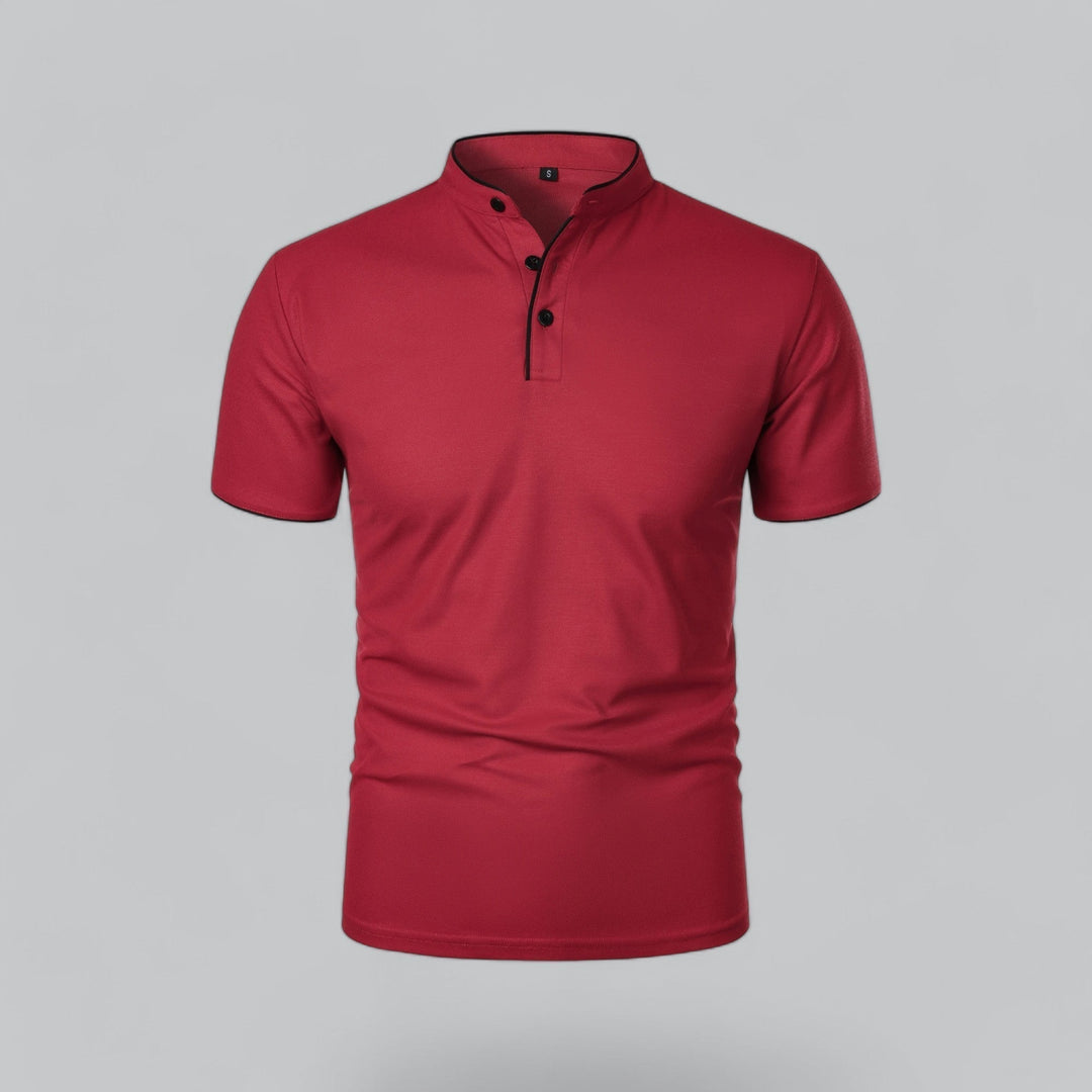 Polo col montant rouge bordeaux de face, boutons noirs et liseré noir 9