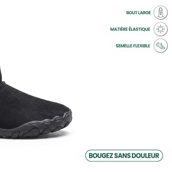 Gros plan sur le bout large de la botte noire et sa semelle flexible, avec pictogrammes 14