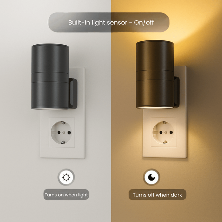 Comparaison de l'applique noire éteinte en pleine lumière et allumée dans l'obscurité grâce au capteur 4