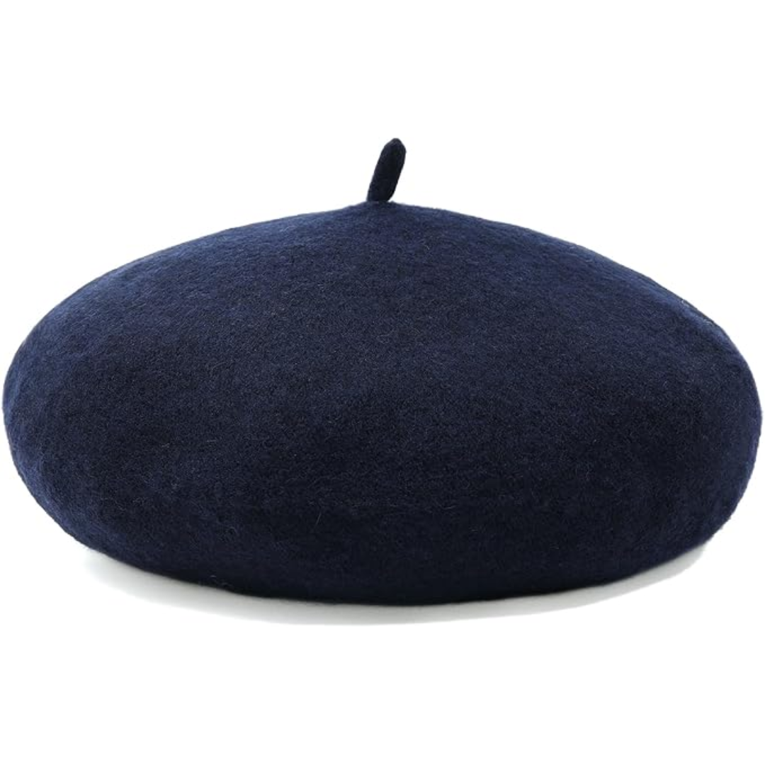 Béret en laine bleu marine foncé vu de face sur fond blanc 7