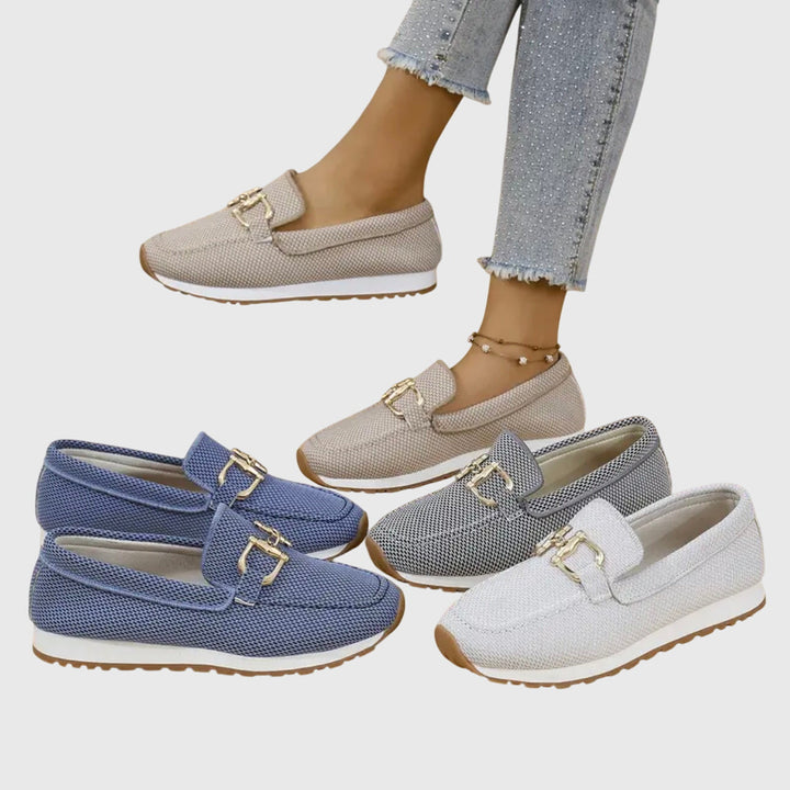 Les quatre coloris réunis: bleu, gris foncé, gris clair et beige, un beige porté 5