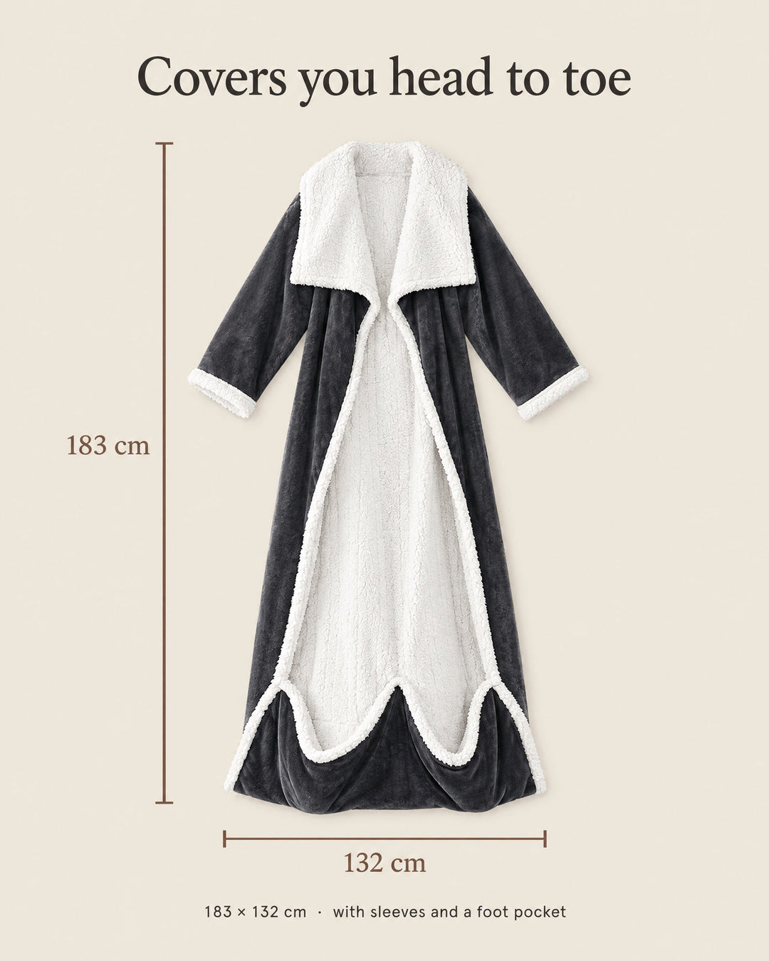Peignoir présenté à plat sur fond beige, avec cotes de longueur et de largeur, ses manches et sa poche pour les pieds. 7