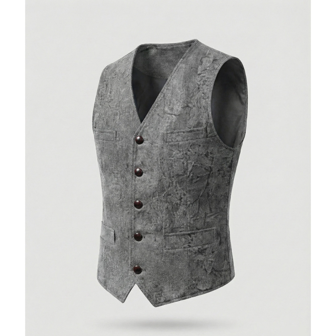 Gilet gris à col en V, cinq boutons bruns et surface marbrée, présenté de trois quarts sur fond clair. 8