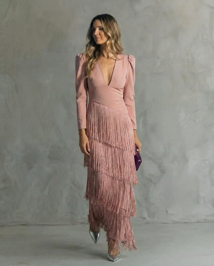 Robe rose poudré à col en V, manches longues et jupe à franges étagées 7