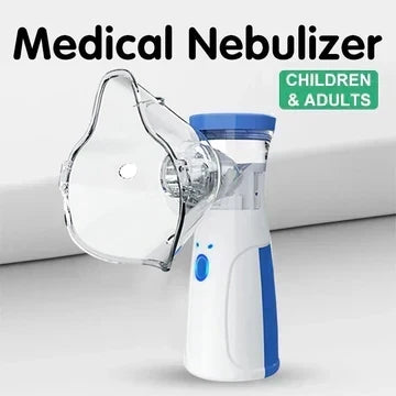 Nébuliseur portable avec son masque transparent monté, présenté de face sur fond clair, pour adultes et enfants. 3