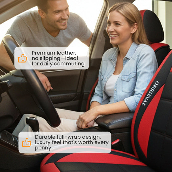 Couple souriant dans une voiture, la femme assise sur un siège à housse noire et rouge, avec deux avis clients. 7
