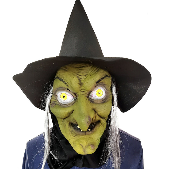 Masque de sorcière à la peau verte, nez crochu et yeux jaunes écarquillés, avec chapeau noir et longs cheveux gris. 25